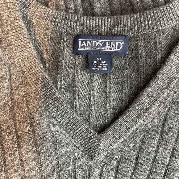 Land Ends Direct Merchants Size XL V-Neck Ribbed Cashmere Sweater Vest - Picture 3 of 5